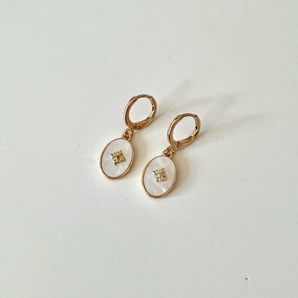 boutique Jewelry - Pearl Star Dangle Dainty Huggie Hoop Earrings